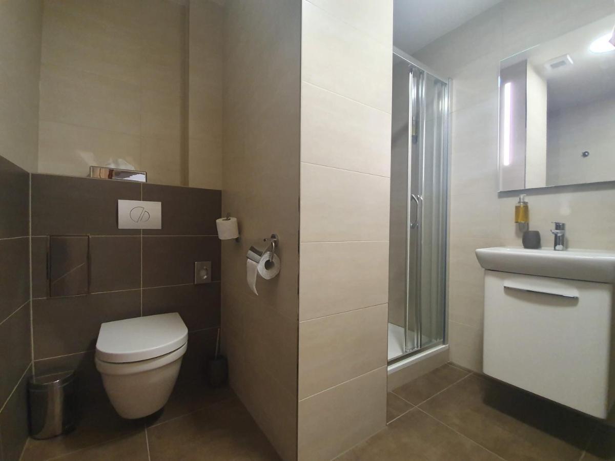 Apartments 461 Modrice Luaran gambar